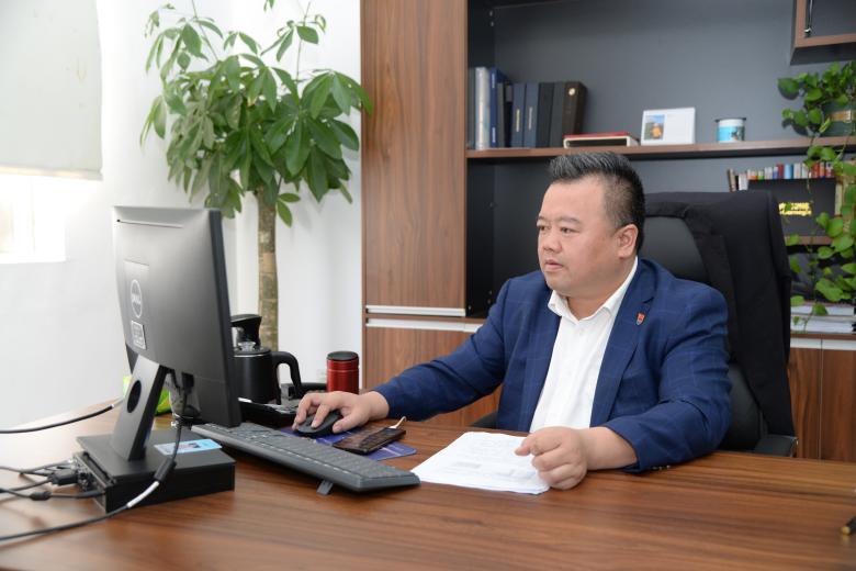 龚振宇11